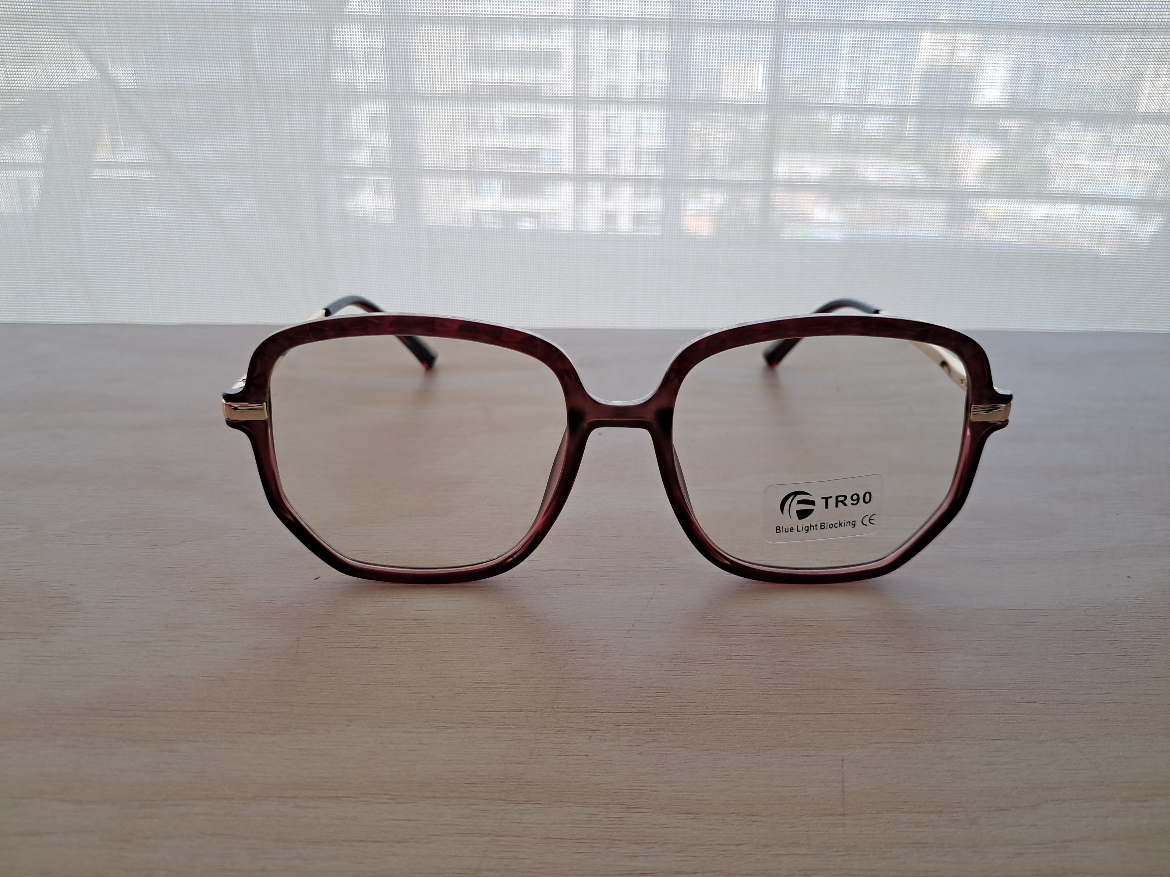 Partially square rojo