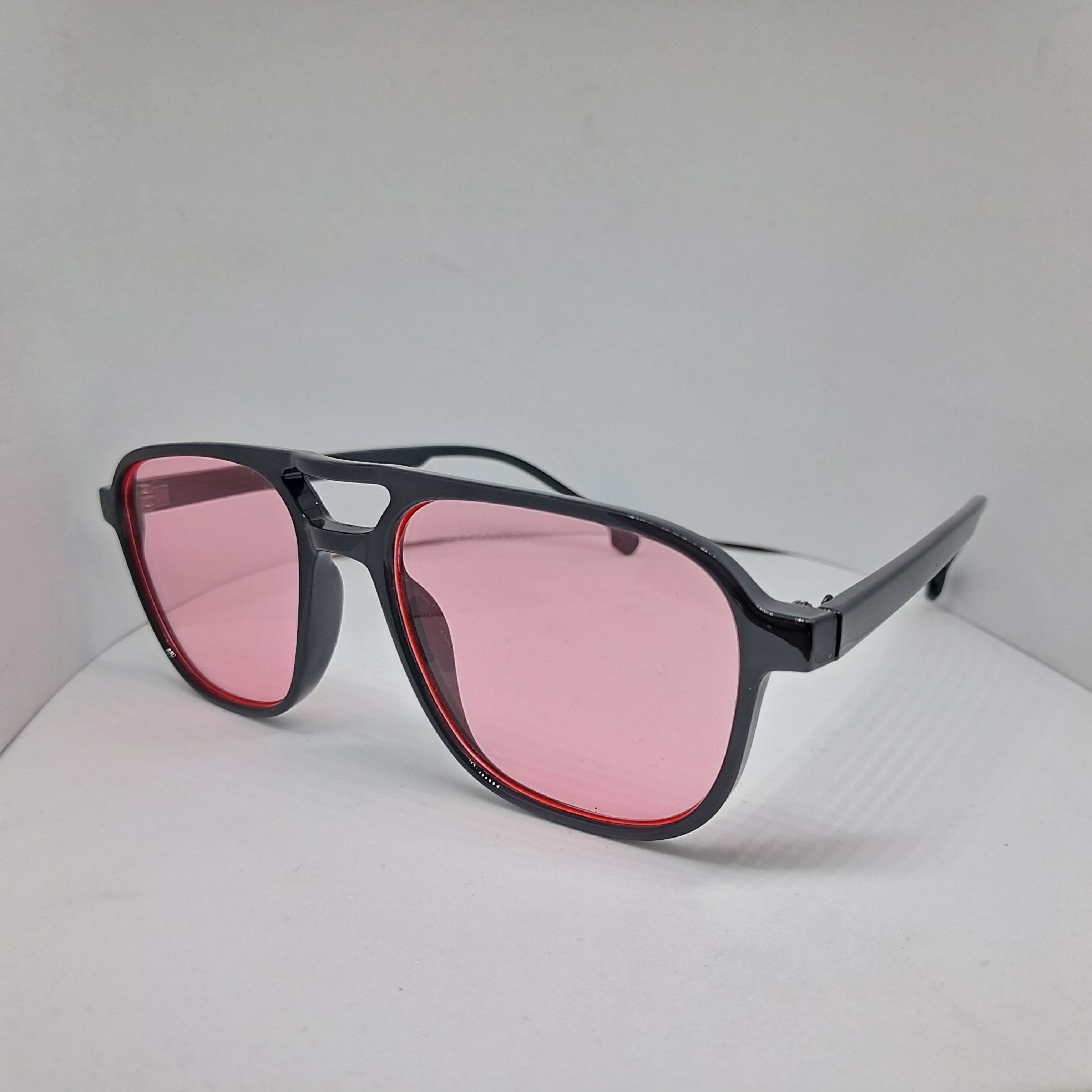 Black aviator rojo