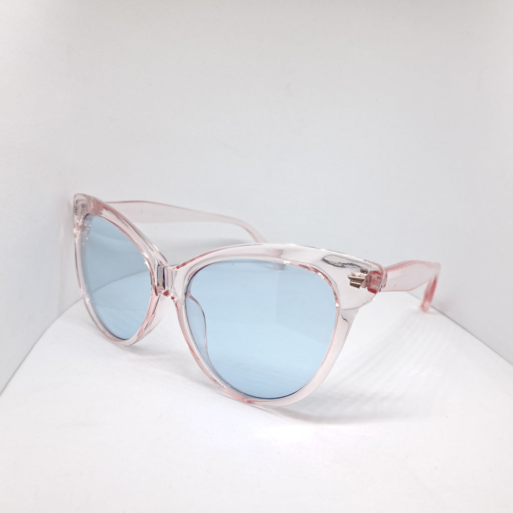 Pink cat-eye celeste