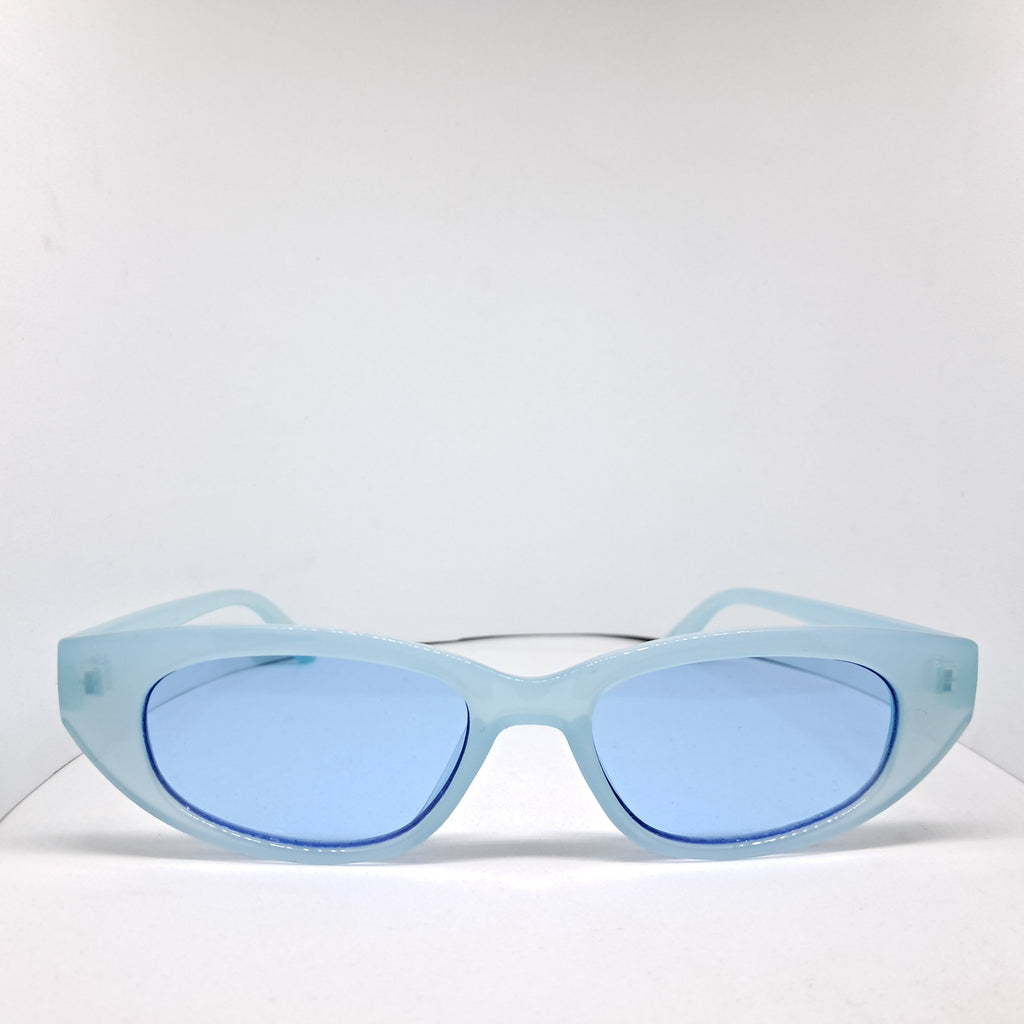 Oval cat-eye celeste