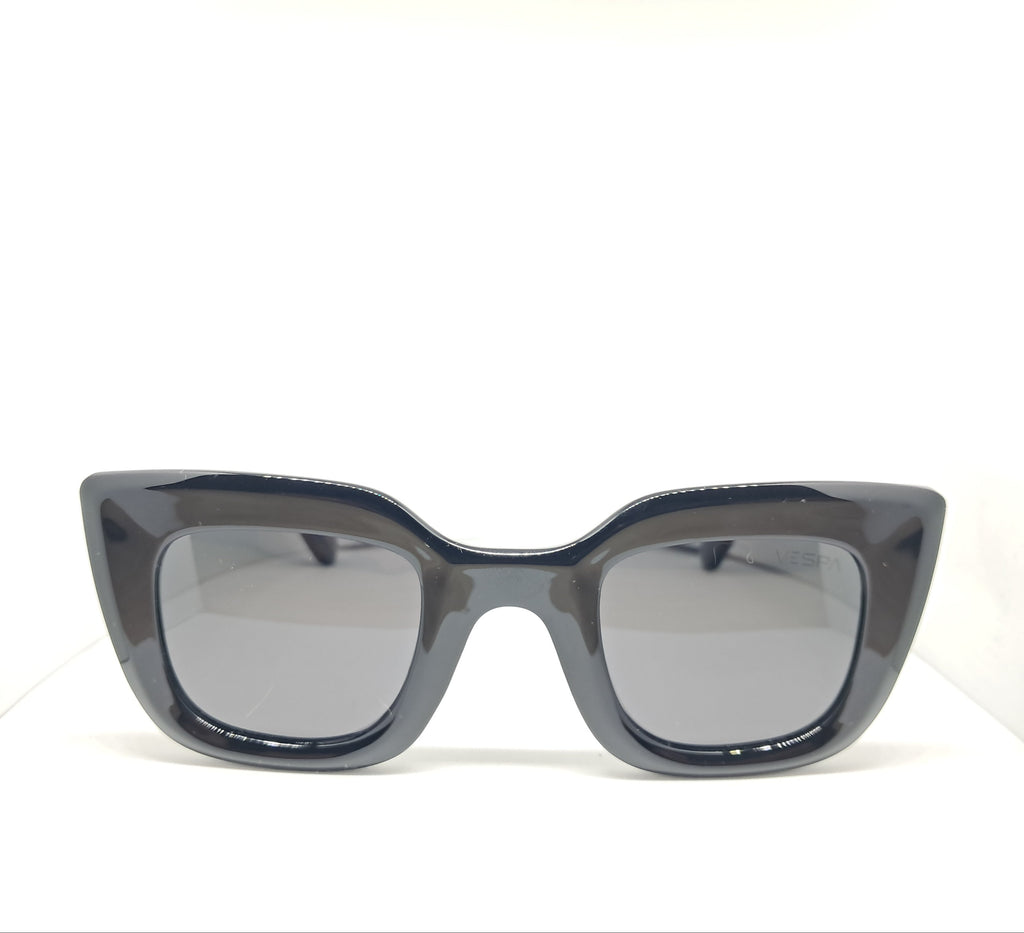 Vespa cat-eye black master