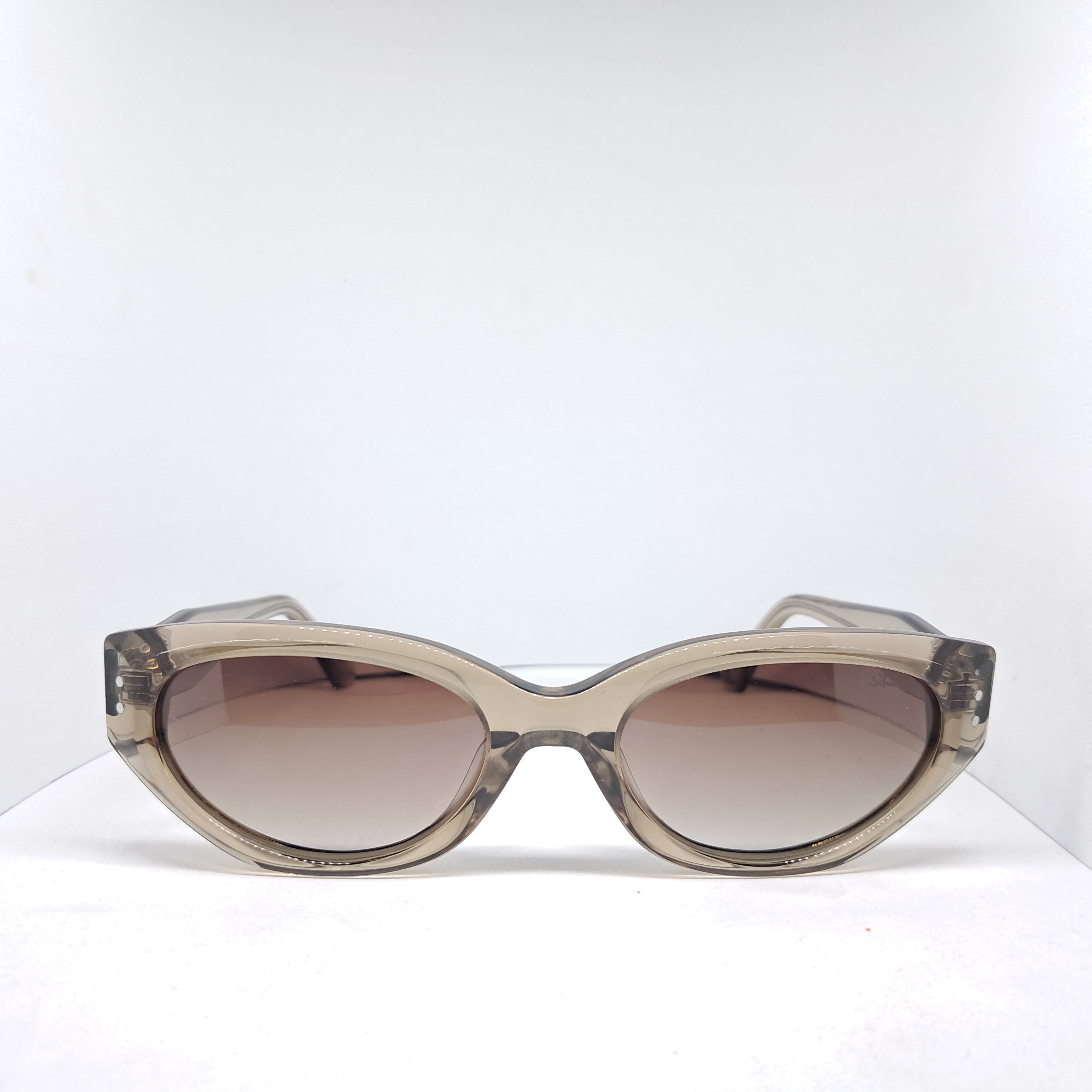 Silmo cat-eye transparent gray
