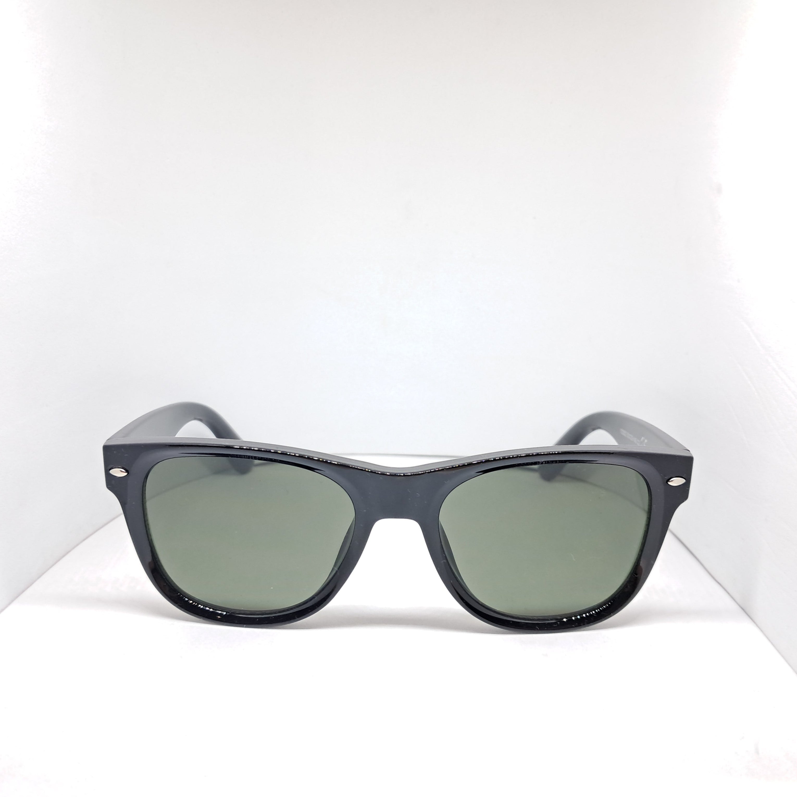 Hard-sun negro recto