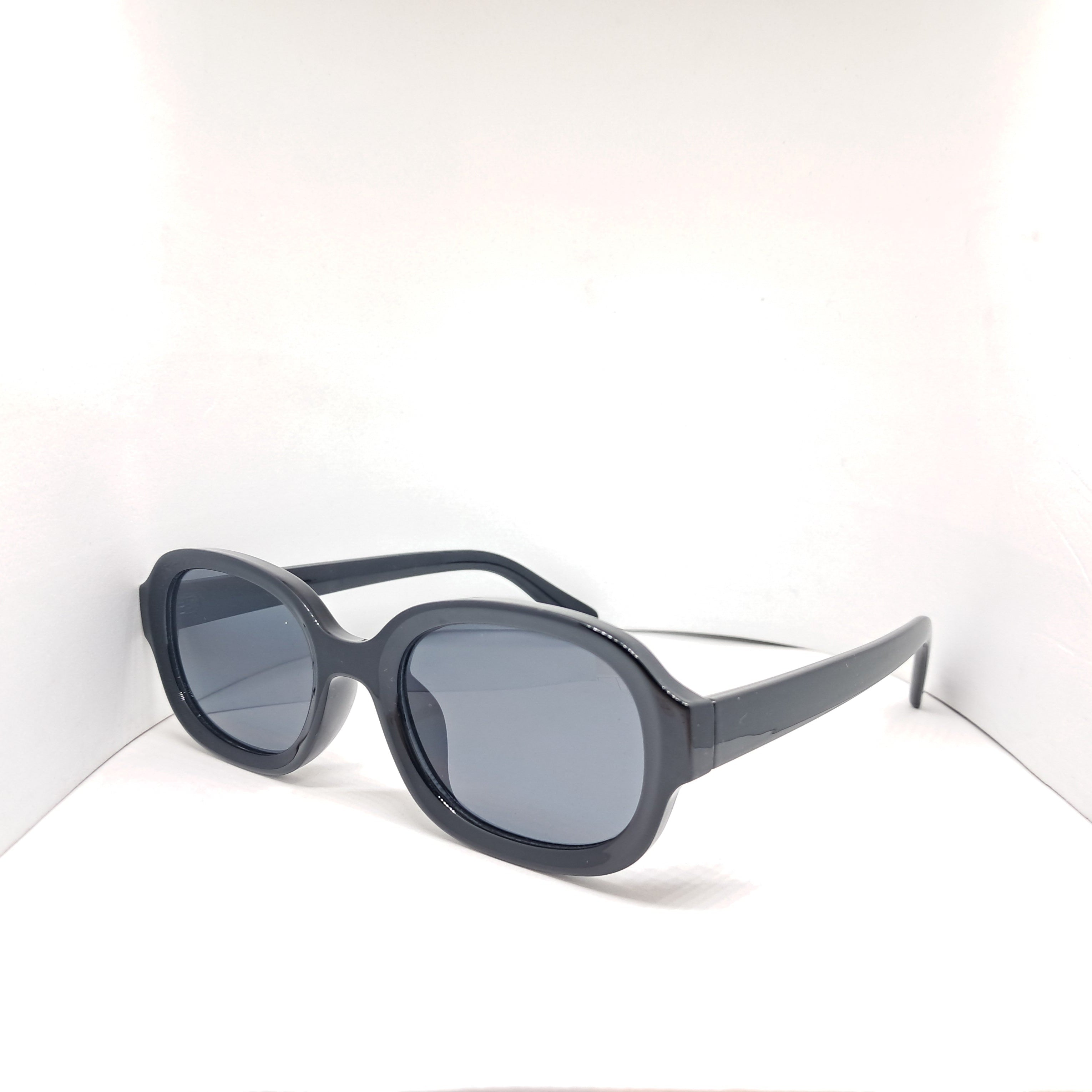 Black oval