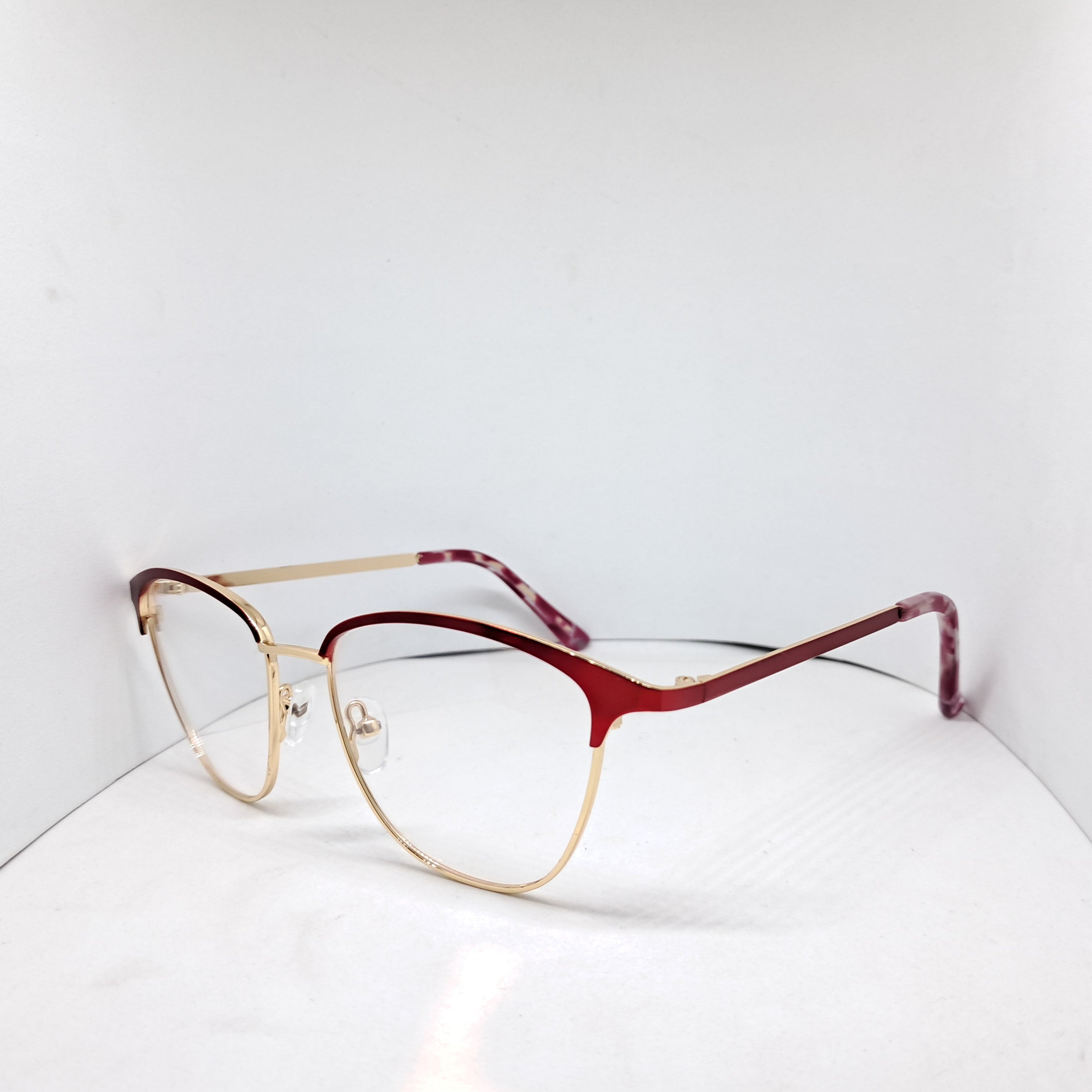 Red cat-eye gold
