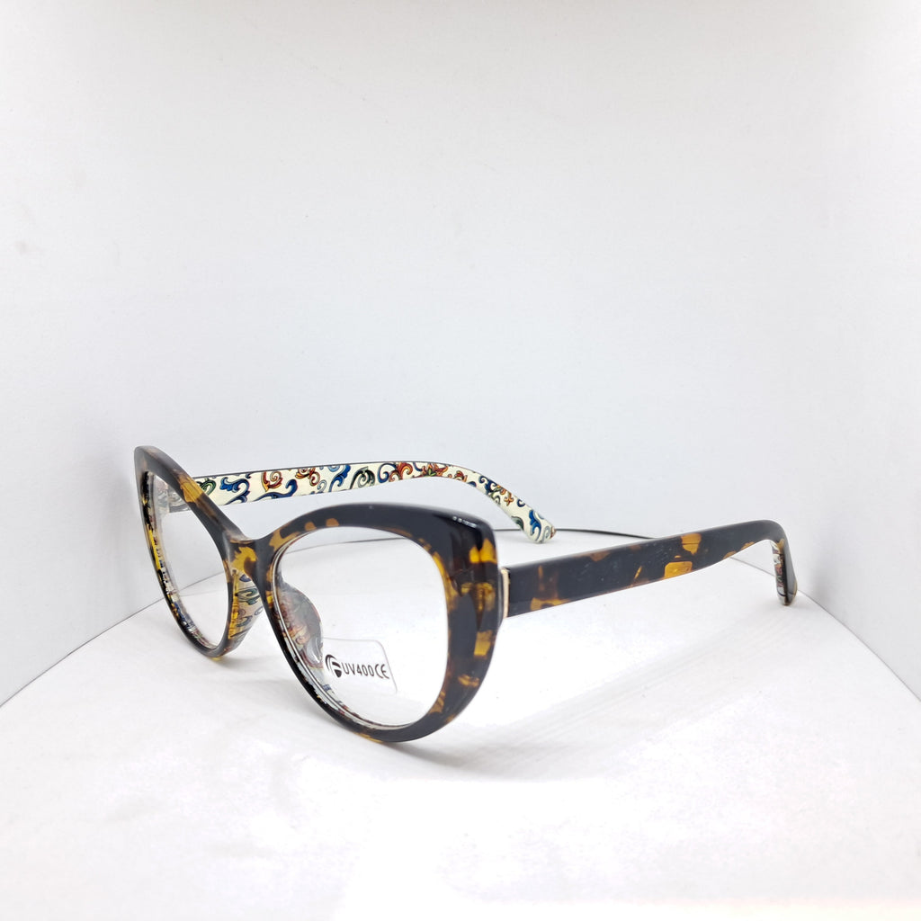 Cat-eye artsy carey