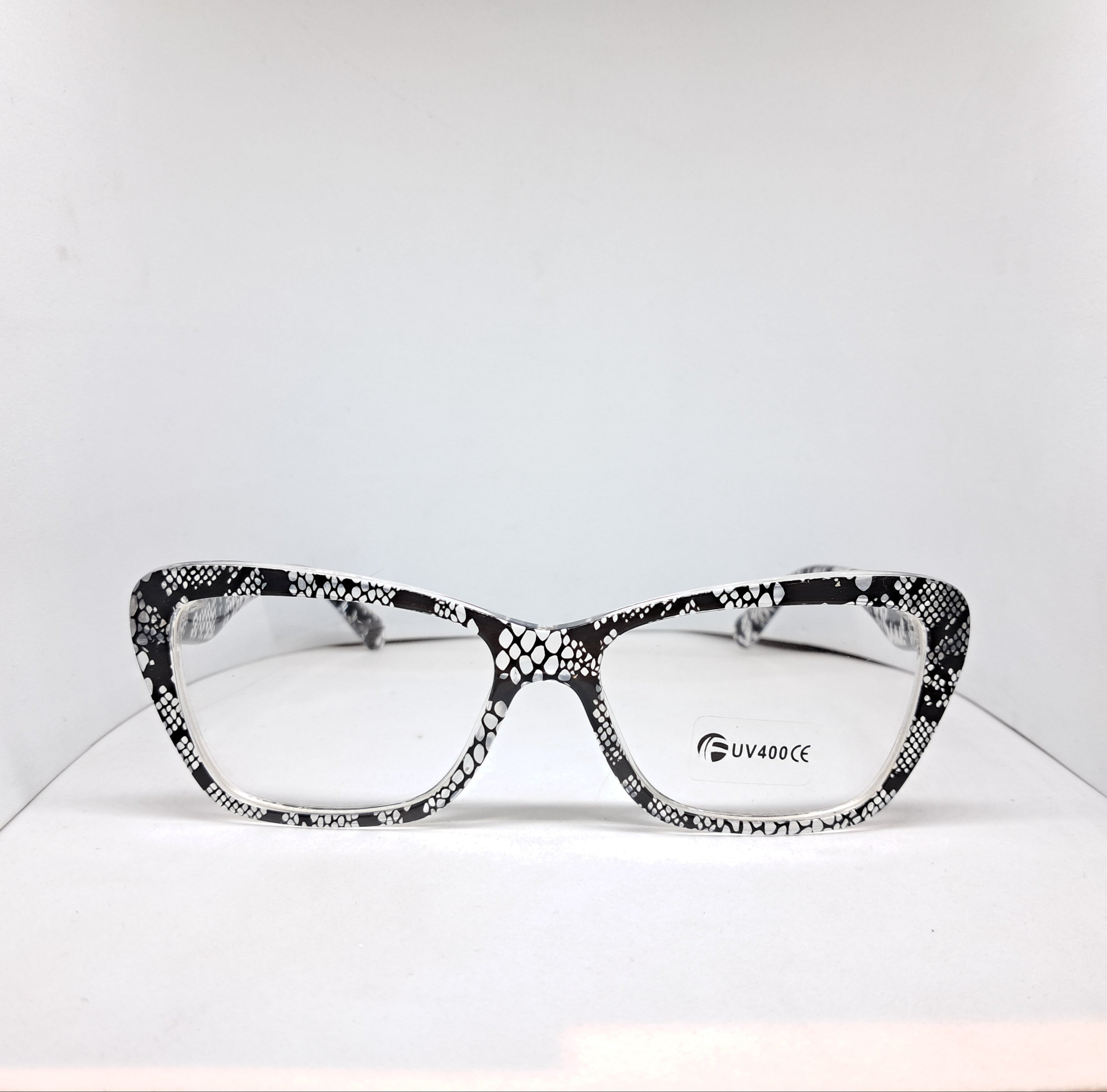 Transparent cat-eye black net