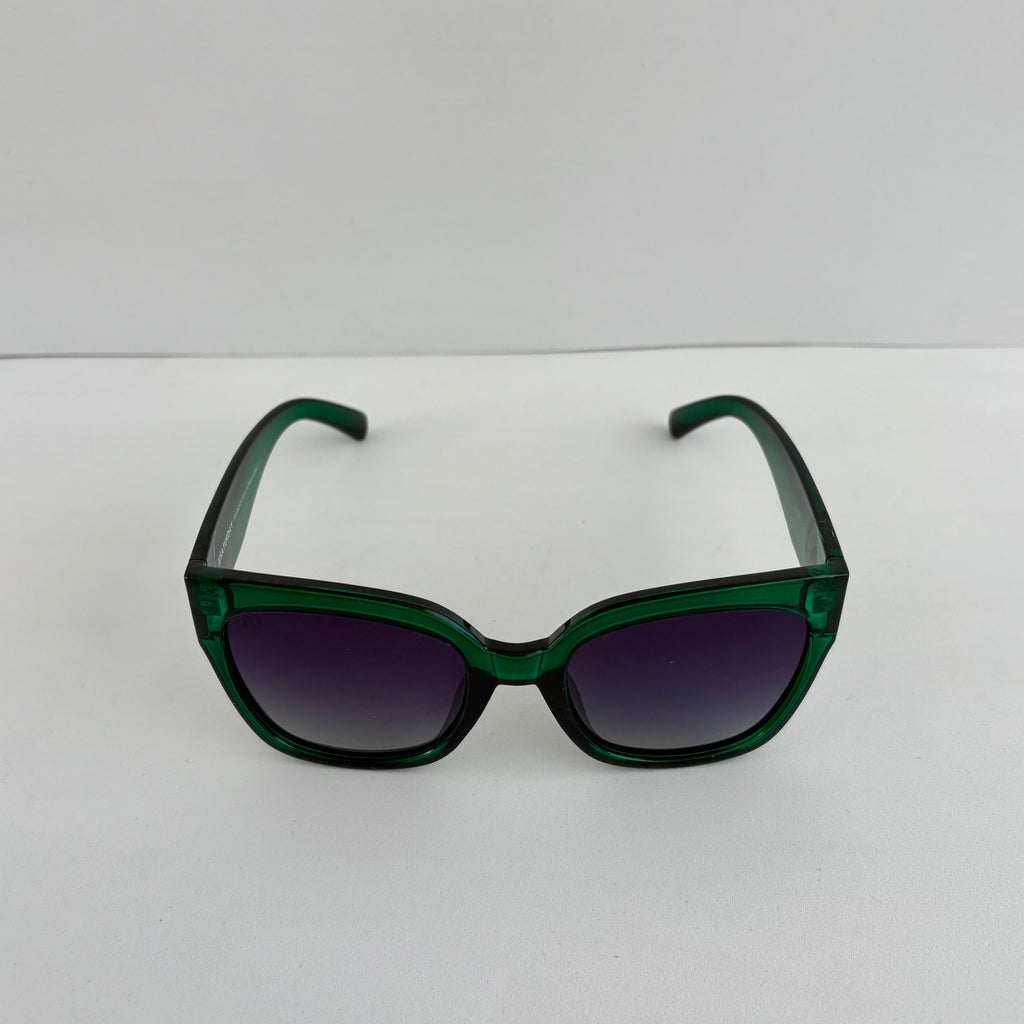 High-sun panther emerald