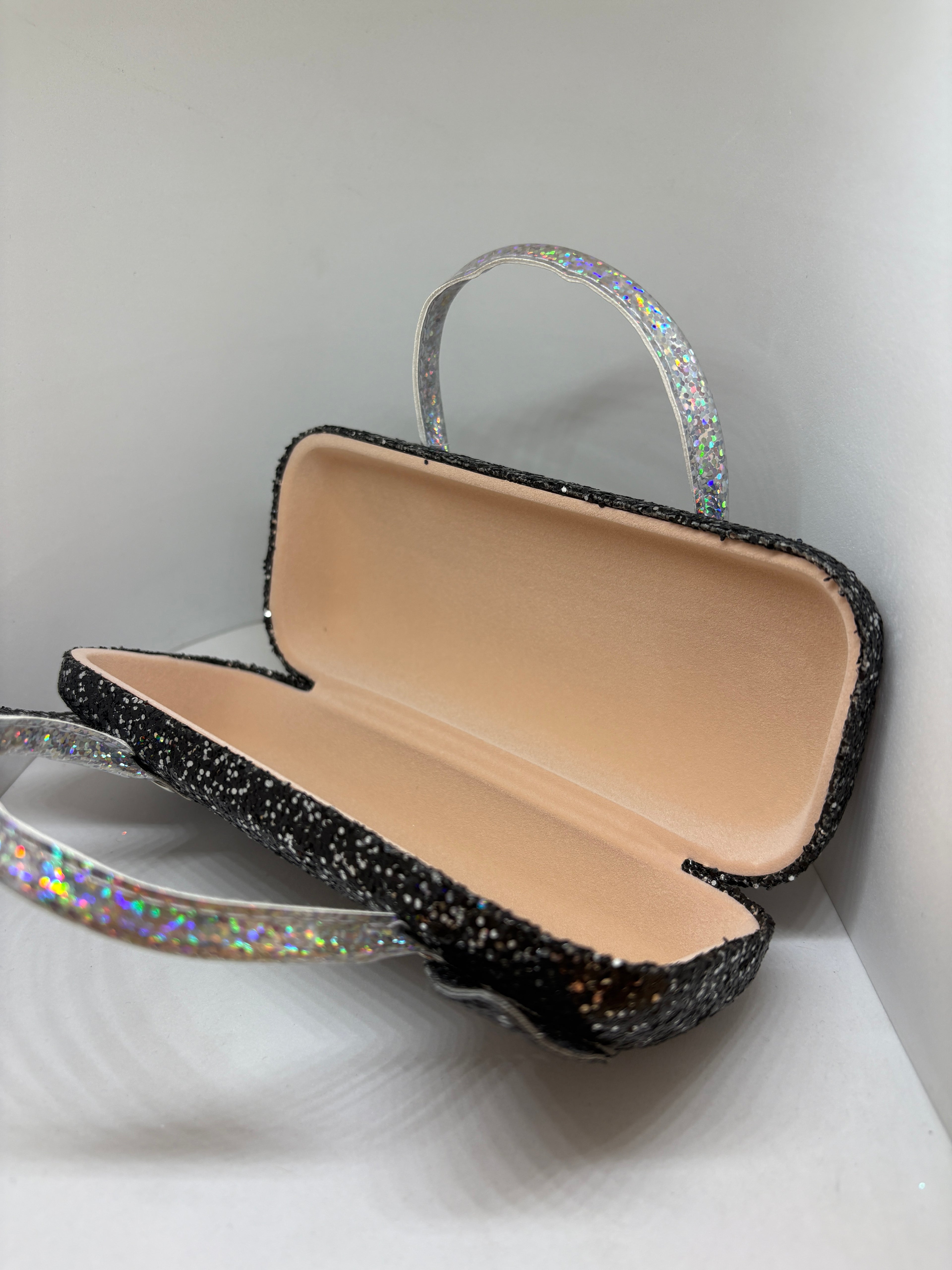 Estuche especial "Gatito Negro"